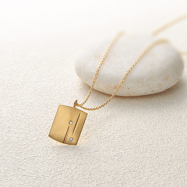 K22製　ダイヤモンドペンダントネックレス　D=0.01ct