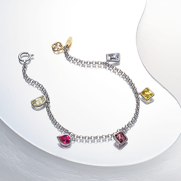 (1)Pt製　サファイアブレスレッド　S=3.875ct