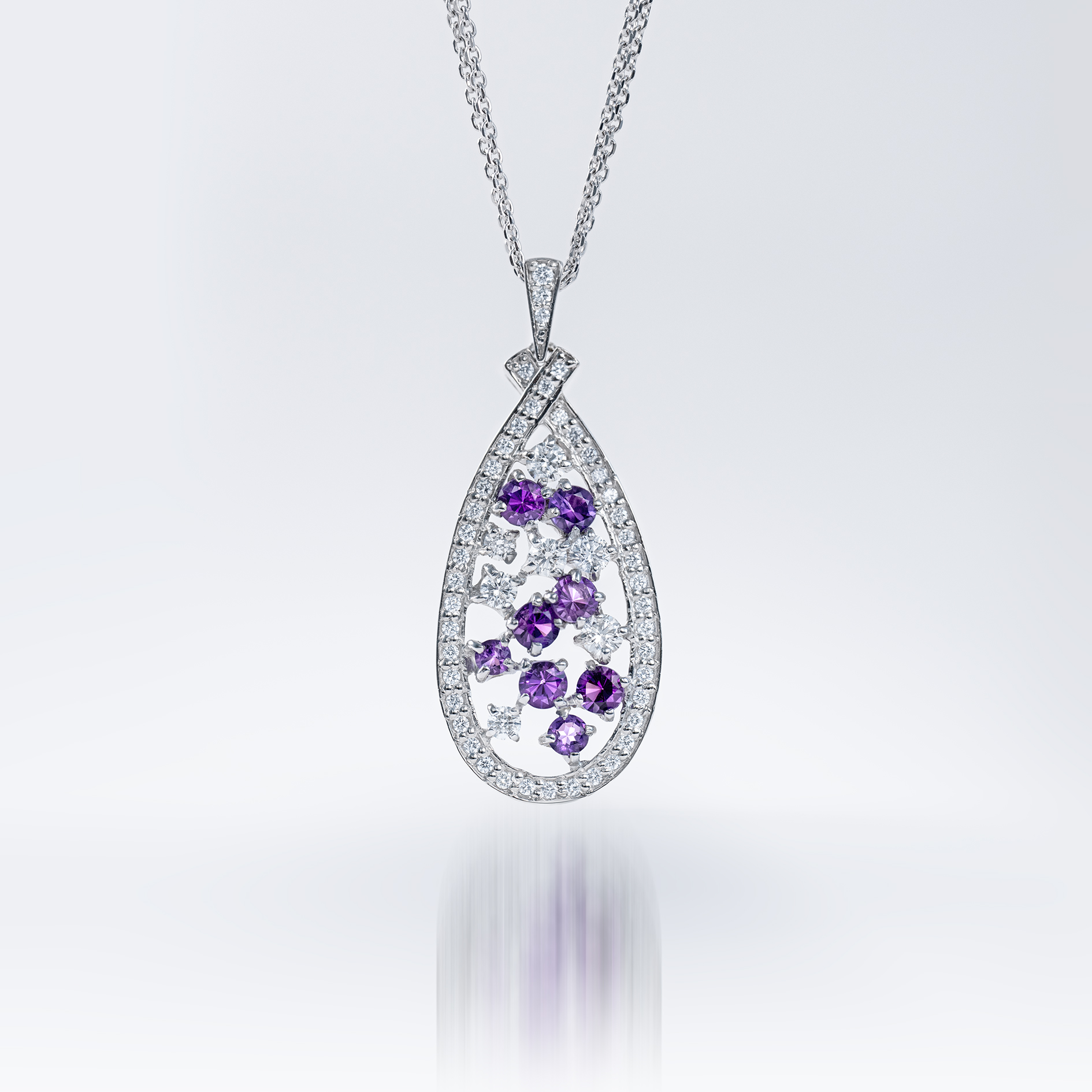 （2）Pt製　アメジストダイヤモンドペンダントネックレス　A=0.61ct　D=0.57ct