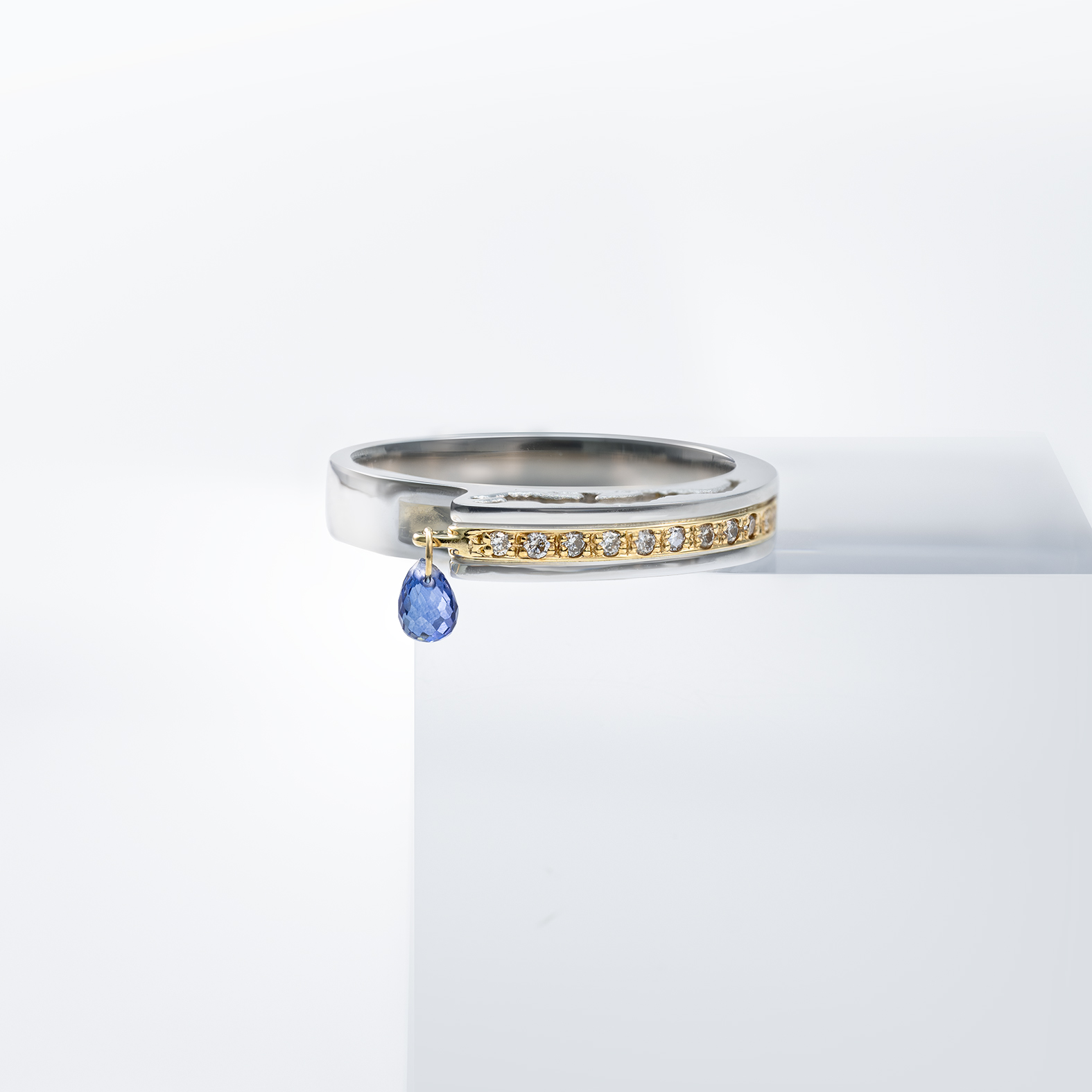 Pt/K18製　サファイアダイヤモンドリング　S=0.185ct　D=0.06ct