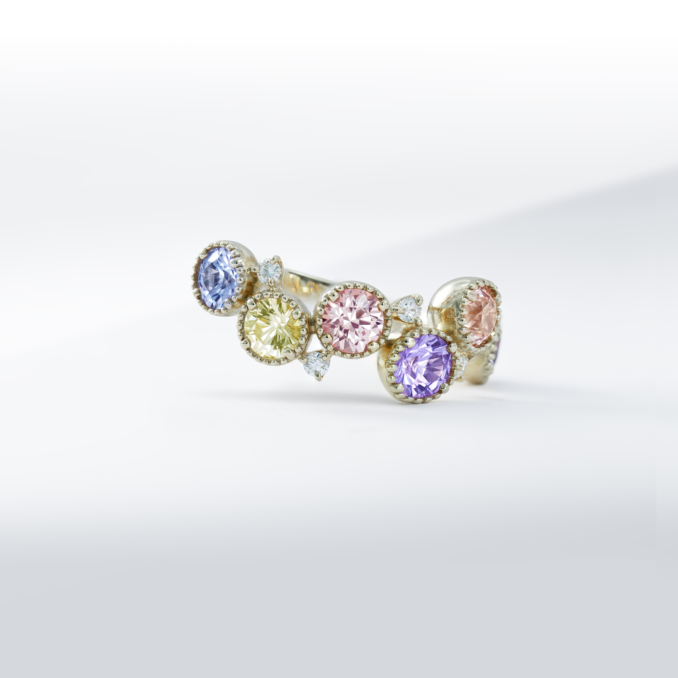 K18製　ナチュラルサファイアダイヤモンドリング　S=2.55ct　D=0.09ct