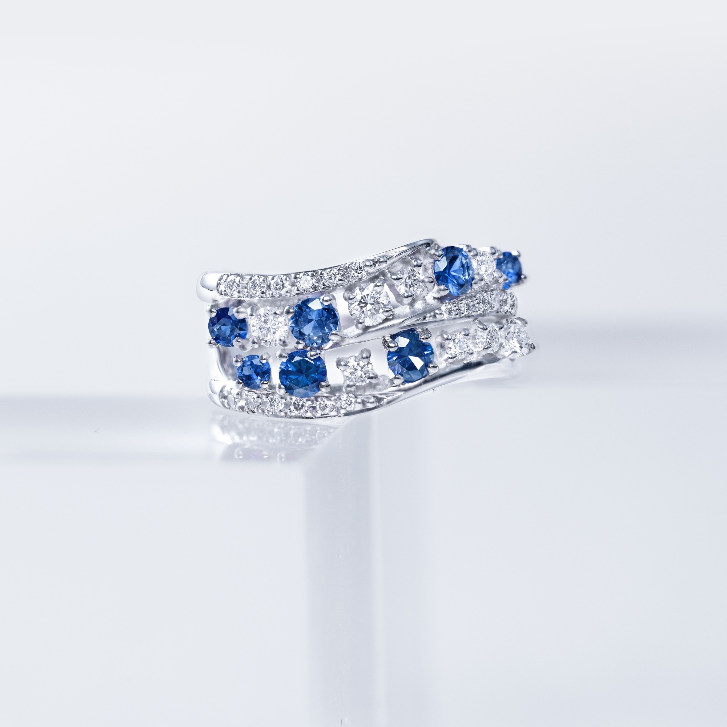 Pt製　サファイアダイヤモンドリング　S=0.67ct　D=0.48ct
